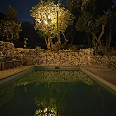 Maison Mahana Bed & Breakfast