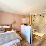 Maison Mahana