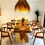 Maison Mahana Hotel *