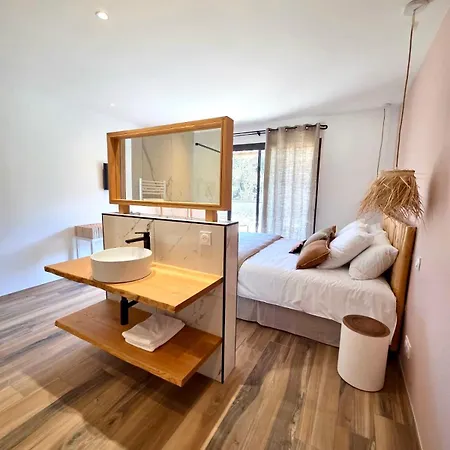 Maison Mahana Oda ve Kahvaltı Bonifacio (Corsica)