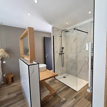 Maison Mahana Bed & Breakfast *