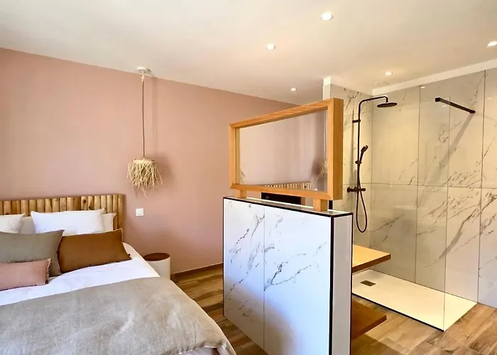Maison Mahana