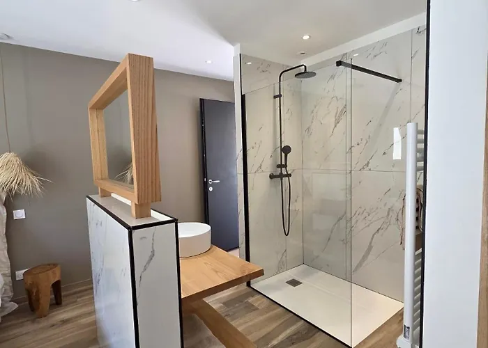 Maison Mahana Bed & Breakfast *